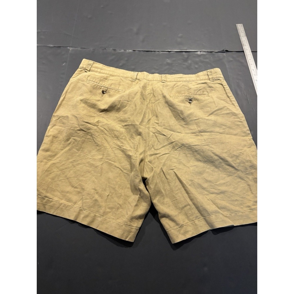 Roundtree And Yorke Casuals - Men's Khaki Shorts - Size 42W - Picture 7 of 11